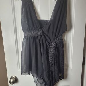 BKE boutique Black goth Lace & Chiffon Surplice Tank Top. Size S